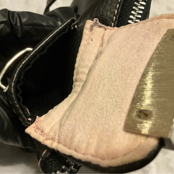 Victoria's Secret Black Wristlet - Picture 7 of 11